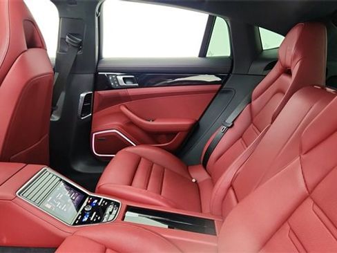Used 2023 Porsche Panamera Platinum Edition image 28