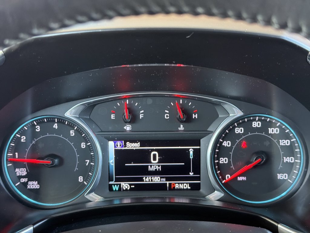 Used 2018 Chevrolet Equinox LT w/ Sun & Infotainment Package FWD image 12
