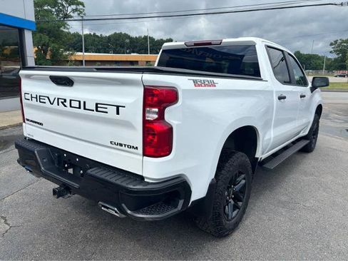 Used 2024 Chevrolet Silverado 1500 Custom Trail Boss w/ LPO, Dark Essentials Package AWD/4WD image 12