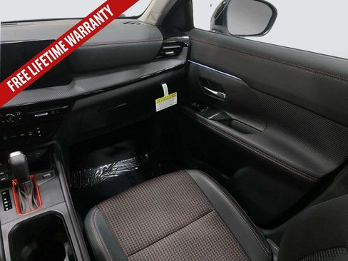 New 2026 Nissan Kicks SR AWD/4WD image 21
