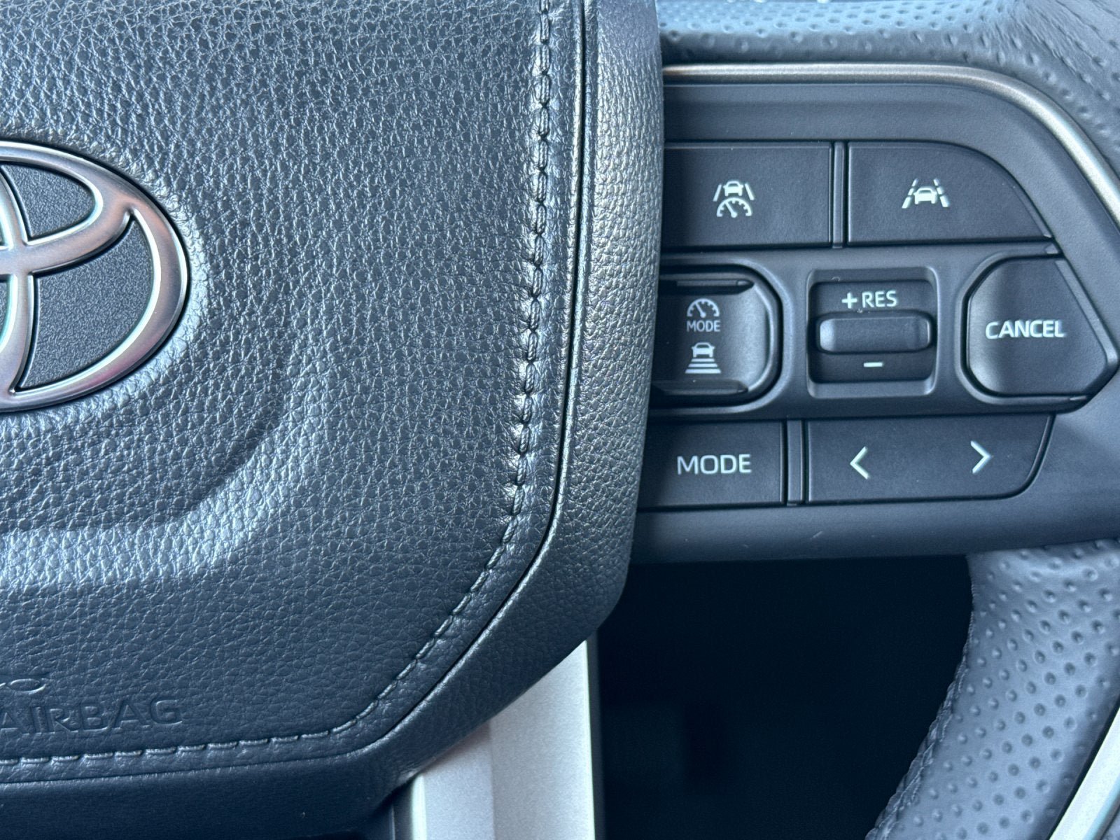 New 2026 Toyota 4Runner Limited AWD/4WD image 29