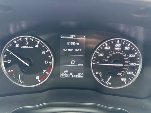 Used 2024 Subaru Crosstrek 2.0i Premium image 15