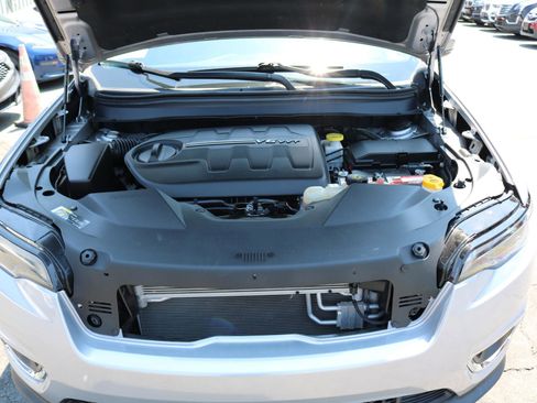 Used 2020 Jeep Cherokee Limited image 54