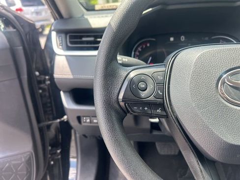 Used 2024 Toyota RAV4 XLE FWD image 23