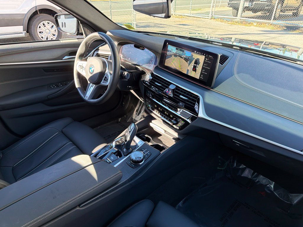 Used 2023 BMW M550i xDrive w/ Executive Package AWD/4WD image 14