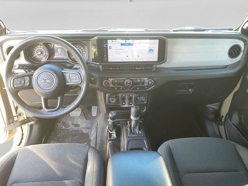 Used 2025 Jeep Wrangler Sport AWD/4WD image 14