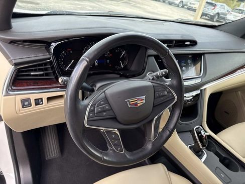 Used 2019 Cadillac XT5 Luxury image 33