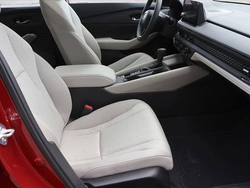 Used 2026 Honda Accord SE image 28
