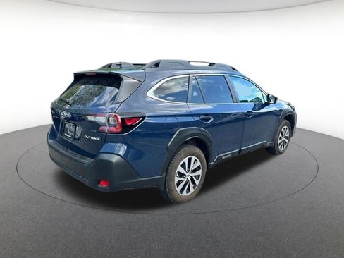 Used 2025 Subaru Outback Premium AWD/4WD image 13