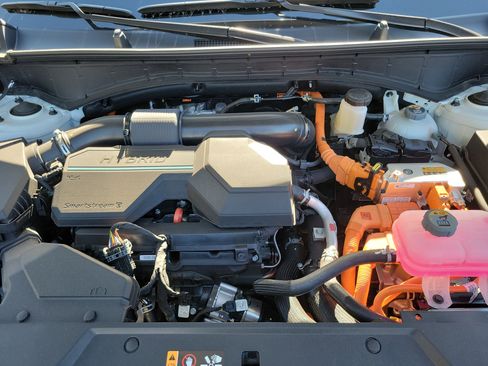 Certified 2025 Hyundai Santa Fe SEL image 24