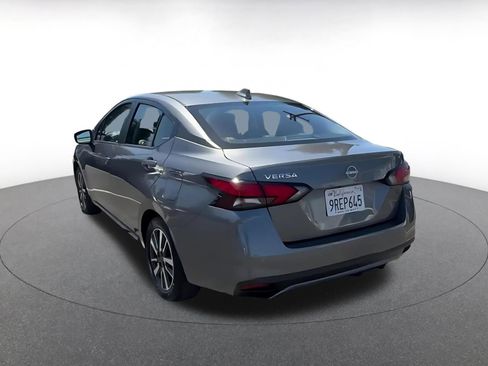 Used 2025 Nissan Versa SV FWD image 11