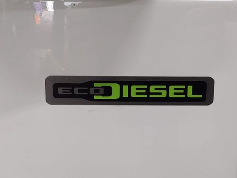 Used 2020 Jeep Wrangler Unlimited Sahara AWD/4WD image 19