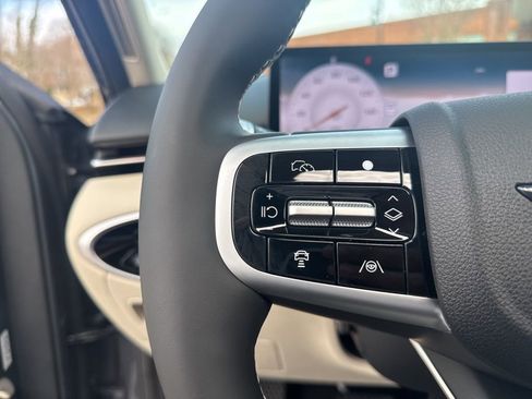 New 2026 Genesis GV70 2.5T Select image 17