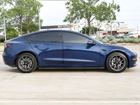 Used 2022 Tesla Model 3 Long Range AWD/4WD image 8