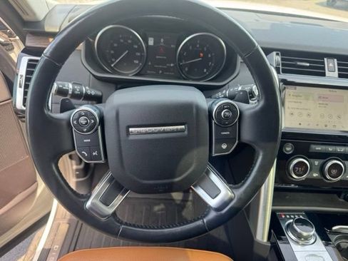 Used 2017 Land Rover Discovery HSE AWD/4WD image 5