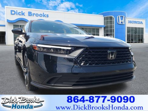 Used 2024 Honda Accord Sport image 1