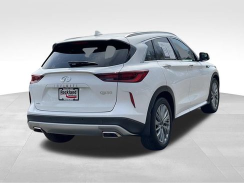 Used 2023 INFINITI QX50 Luxe AWD/4WD image 4