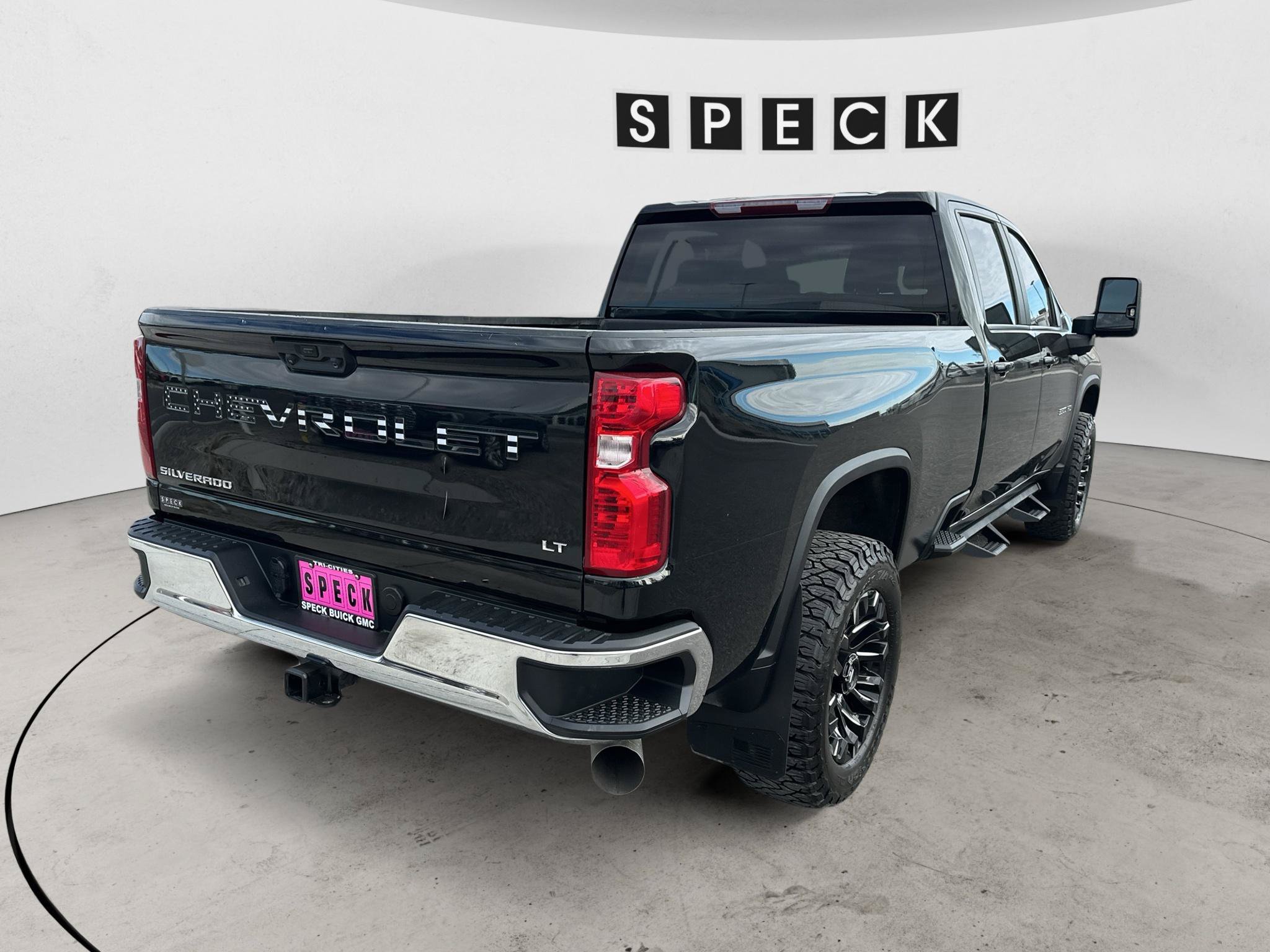 Used 2024 Chevrolet Silverado 3500 LT w/ Convenience Package AWD/4WD image 5