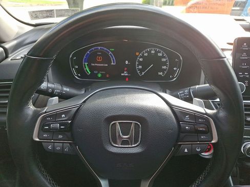 Used 2022 Honda Accord Touring image 21