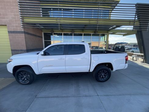Used 2023 Toyota Tacoma SR5 image 5