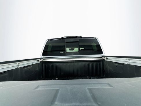 Used 2017 Nissan Titan SL w/ Chrome Package RWD image 31