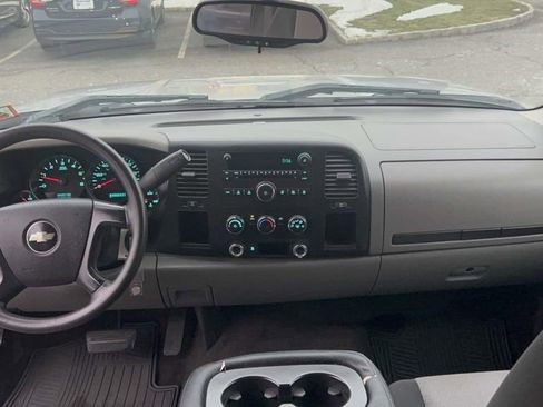 Used 2009 Chevrolet Silverado 1500 LS image 24