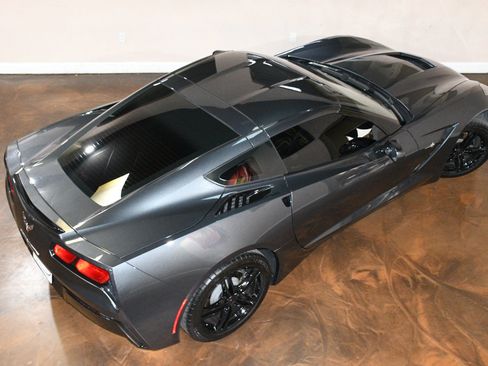 Used 2017 Chevrolet Corvette Stingray Coupe w/ 1LT RWD image 75