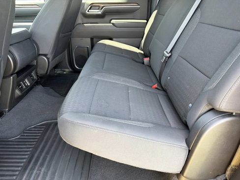 Used 2025 Chevrolet Silverado 1500 LT AWD/4WD image 17
