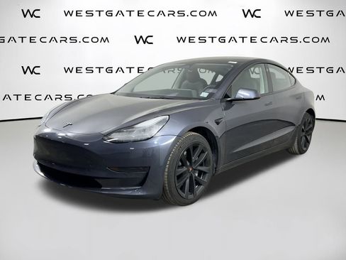 Used 2023 Tesla Model 3 Standard Range image 1