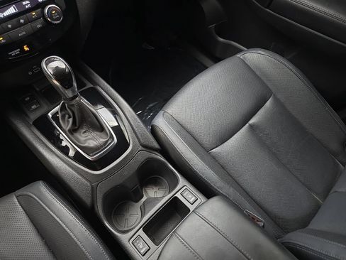 Used 2022 Nissan Rogue Sport SL AWD/4WD image 22