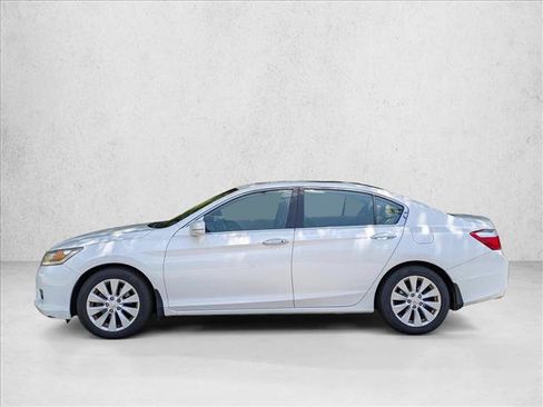 Used 2013 Honda Accord Touring image 9