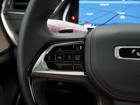 New 2025 Jeep Grand Cherokee Summit w/ Obsidian Package image 26