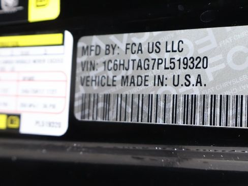 Used 2023 Jeep Gladiator Sport image 48