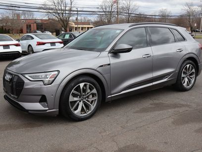 Used 2021 Audi e-tron Premium Plus w/ Premium Plus Package