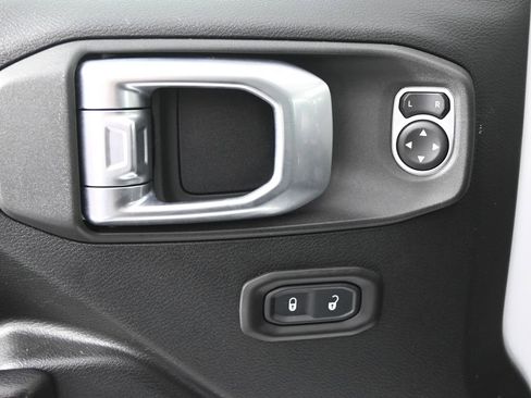 Used 2019 Jeep Wrangler Unlimited Sport S image 19