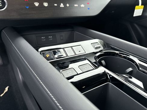 New 2026 Nissan Murano SV image 18