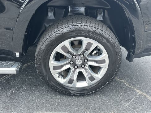 Used 2022 RAM 1500 Limited AWD/4WD image 22