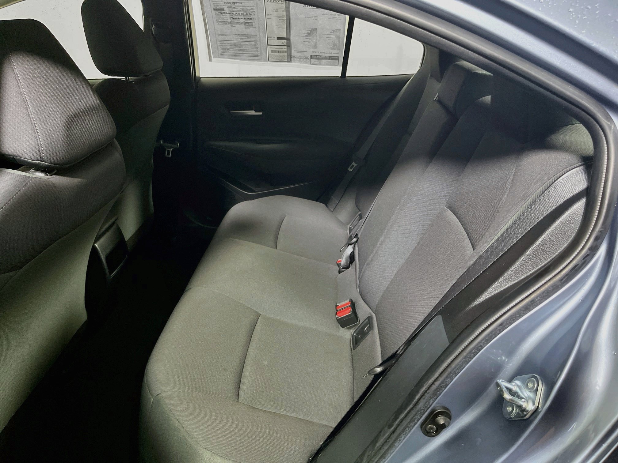 Used 2021 Toyota Corolla LE FWD image 27