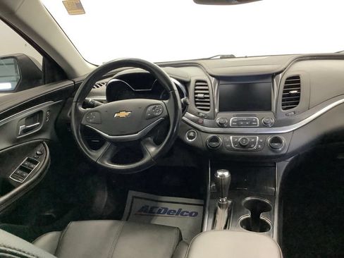 Used 2018 Chevrolet Impala LT FWD image 33
