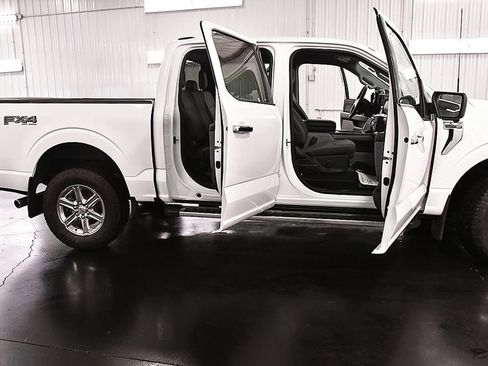 Used 2024 Ford F150 XLT w/ FX4 Off-Road Package AWD/4WD image 31