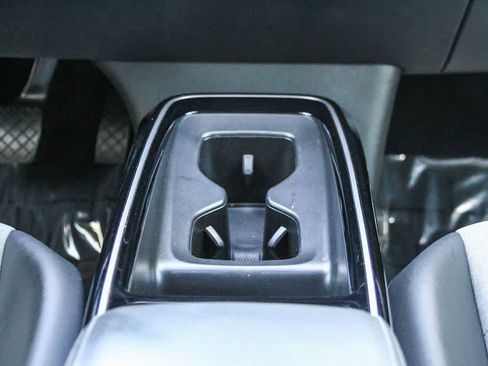 Used 2023 Volkswagen ID.4 Pro RWD image 13