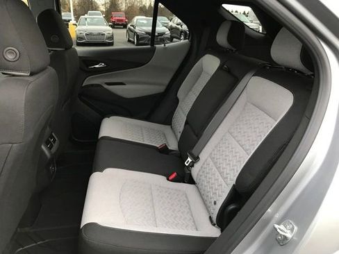 Used 2023 Chevrolet Equinox LS w/ LS Convenience Package image 16