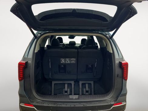 Used 2025 Kia Carnival SX Prestige FWD image 17