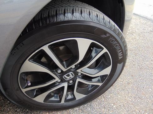 Used 2015 Honda Civic EX image 30
