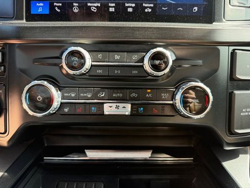 Used 2023 Ford F250 Lariat w/ FX4 Off-Road Package AWD/4WD image 34