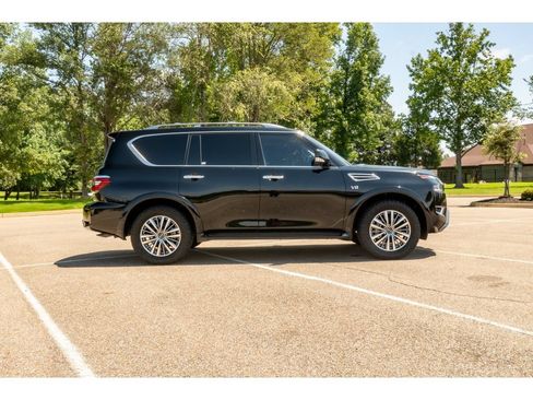 Used 2022 Nissan Armada SL RWD image 4