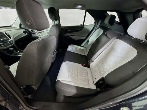 Used 2022 Chevrolet Equinox LS w/ LS Convenience Package image 22