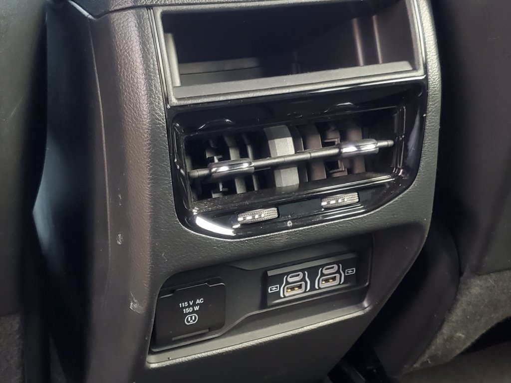Used 2024 Jeep Grand Cherokee Altitude AWD/4WD image 26
