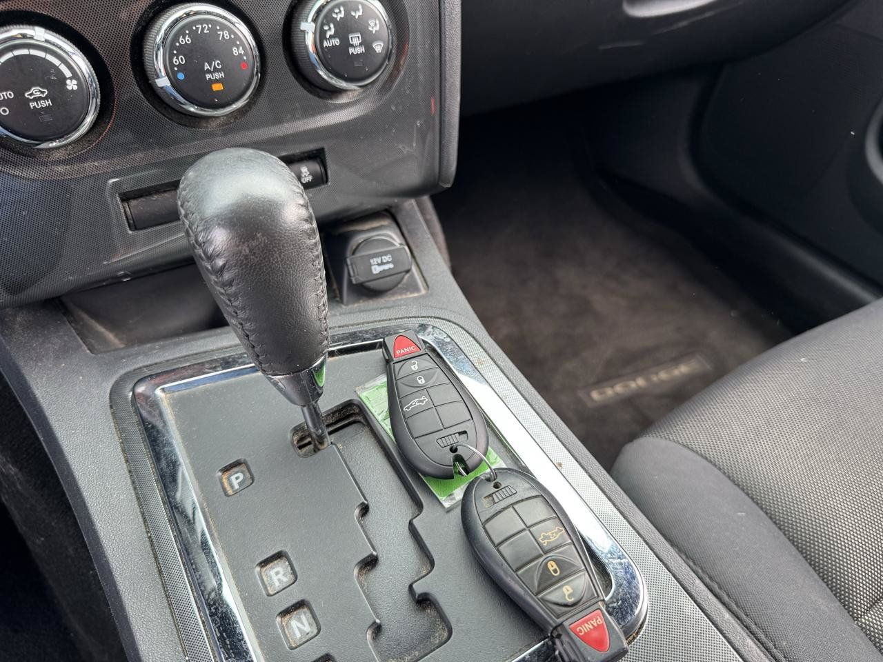 Used 2013 Dodge Challenger SXT RWD image 18