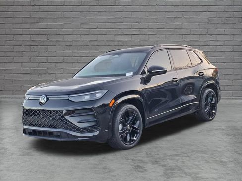 New 2026 Volkswagen Tiguan SE R-Line FWD image 3